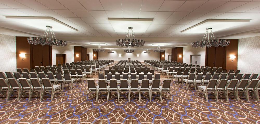Hotel Sheraton Pittsburgh Airport 4*