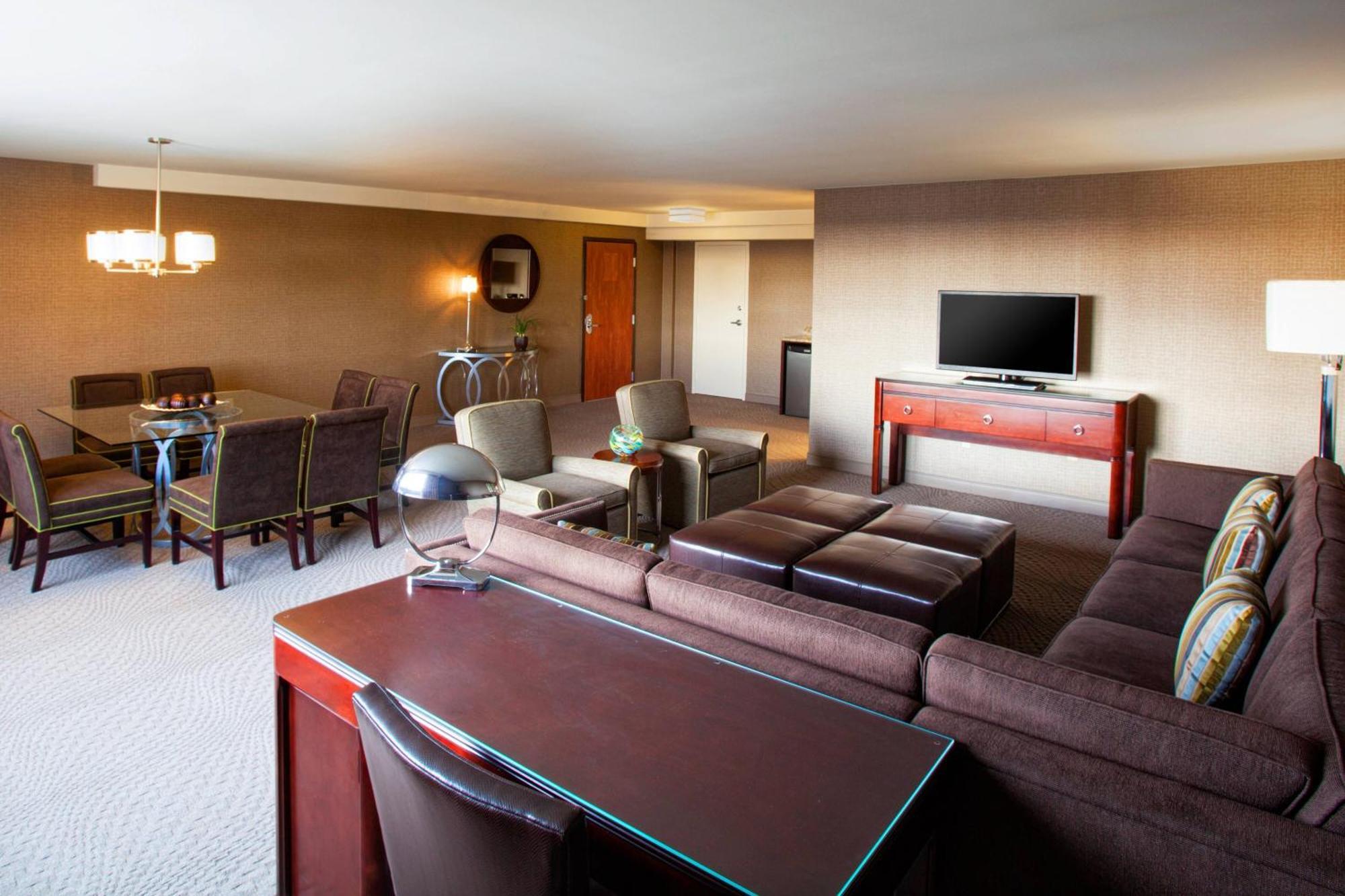Sheraton Pittsburgh Airport