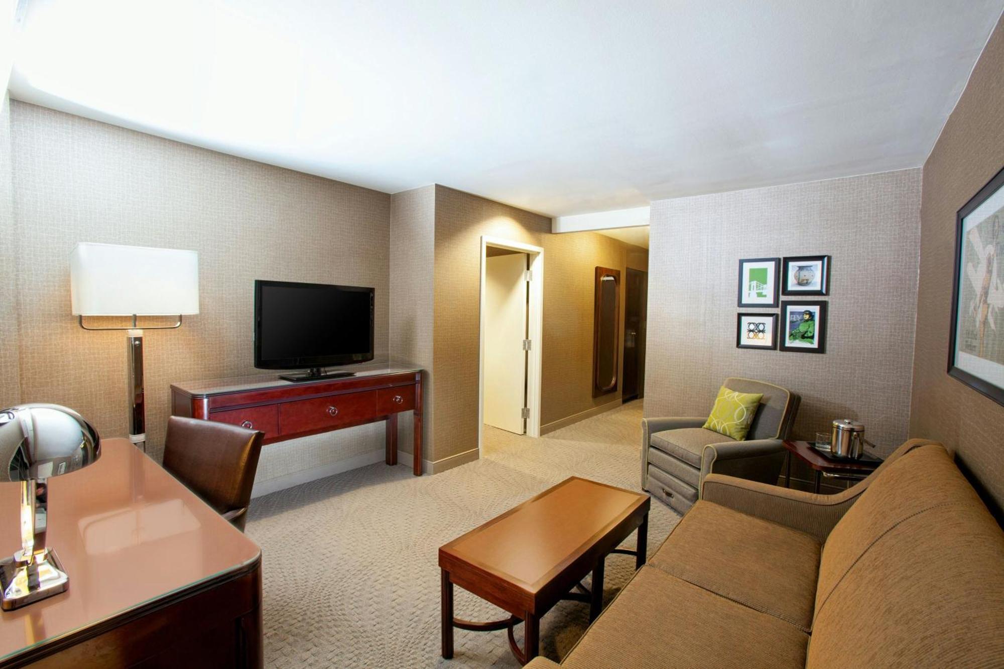 Sheraton Pittsburgh Airport